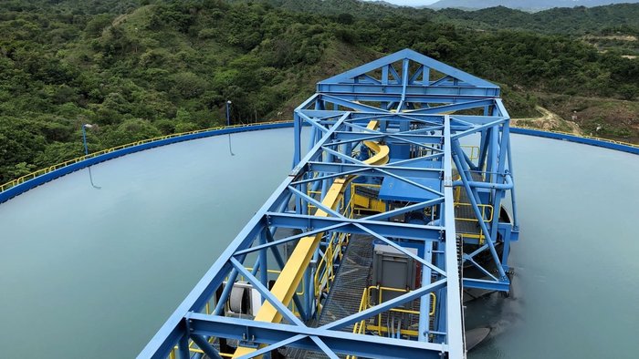 This DELKOR 34 m Paste Thickener that is shown on the picture  handles iron ore tailings in Mexico and enables maximum water recoveries.