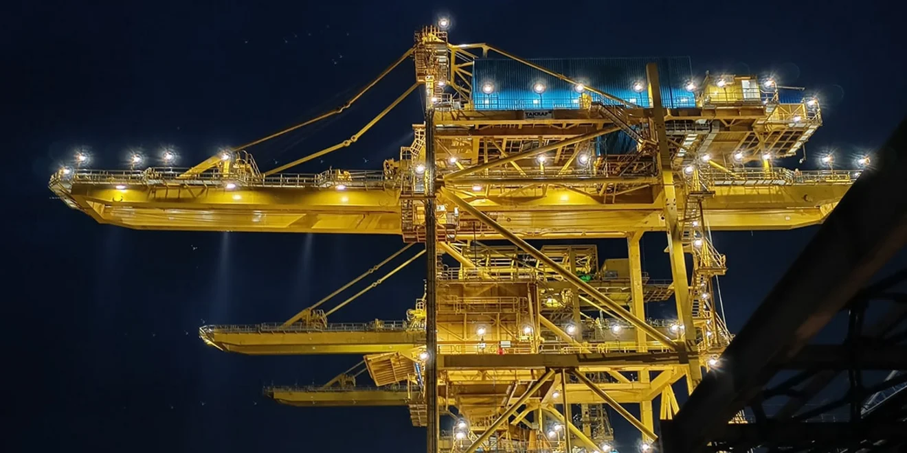 TAKRAF Grab Type Ship Unloader installed for handling coal.