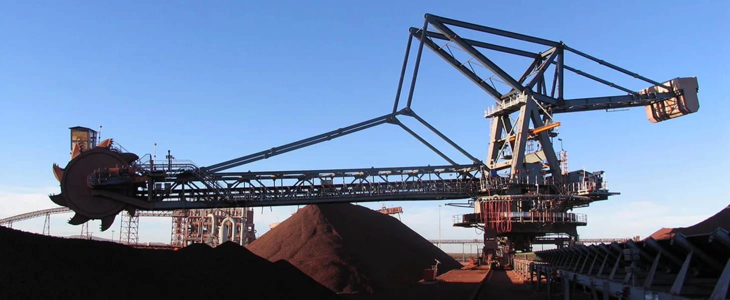 Combined TAKRAF Stacker-Reclaimer, South Africa.