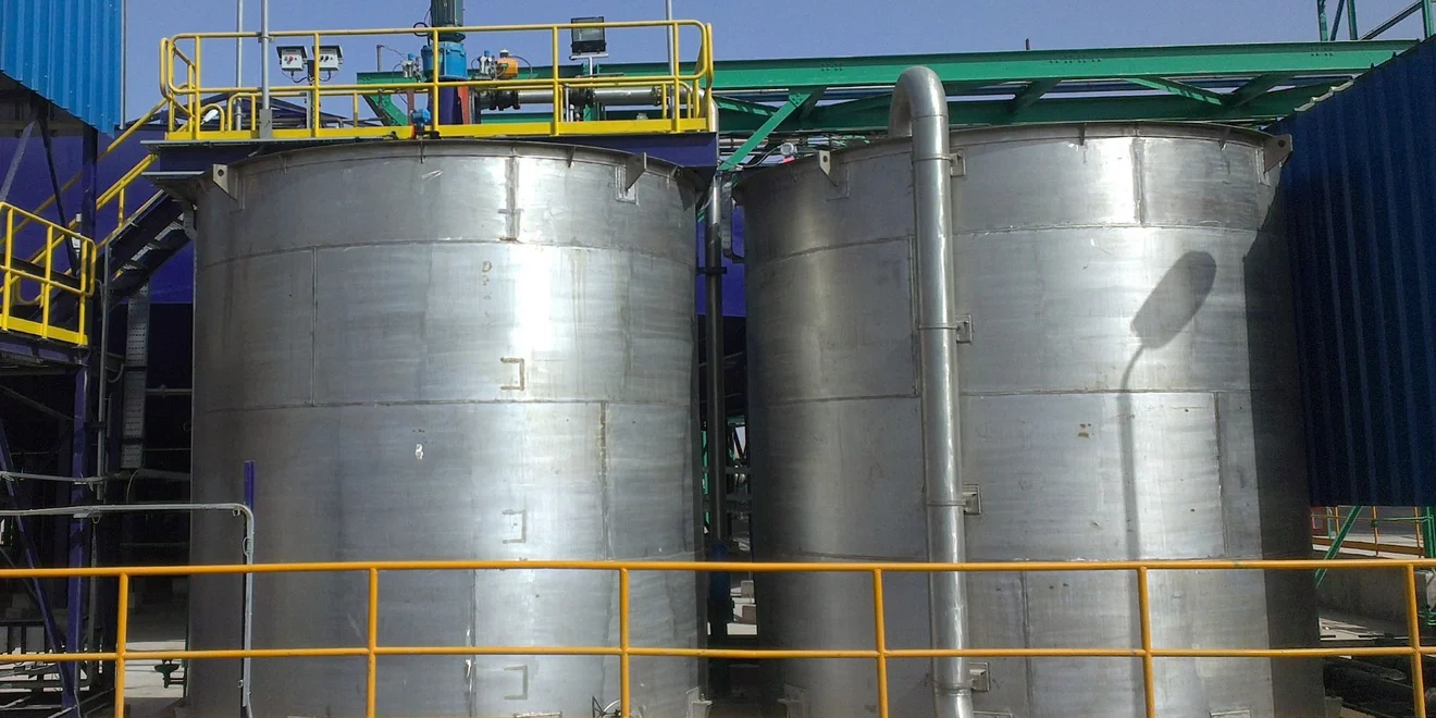 90 kg/h flocculant dosing system.