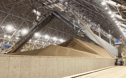 TAKRAF Portal Scraper Reclaimer, multi-commodity, Chubu, Japan