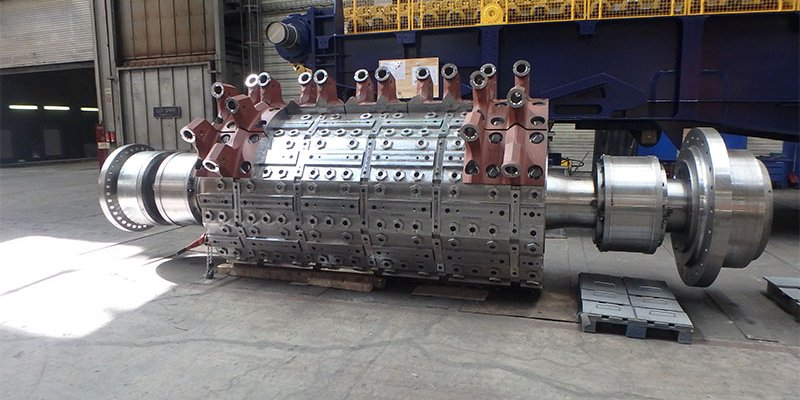 Extreme Class Crusher displayed in a factory setting