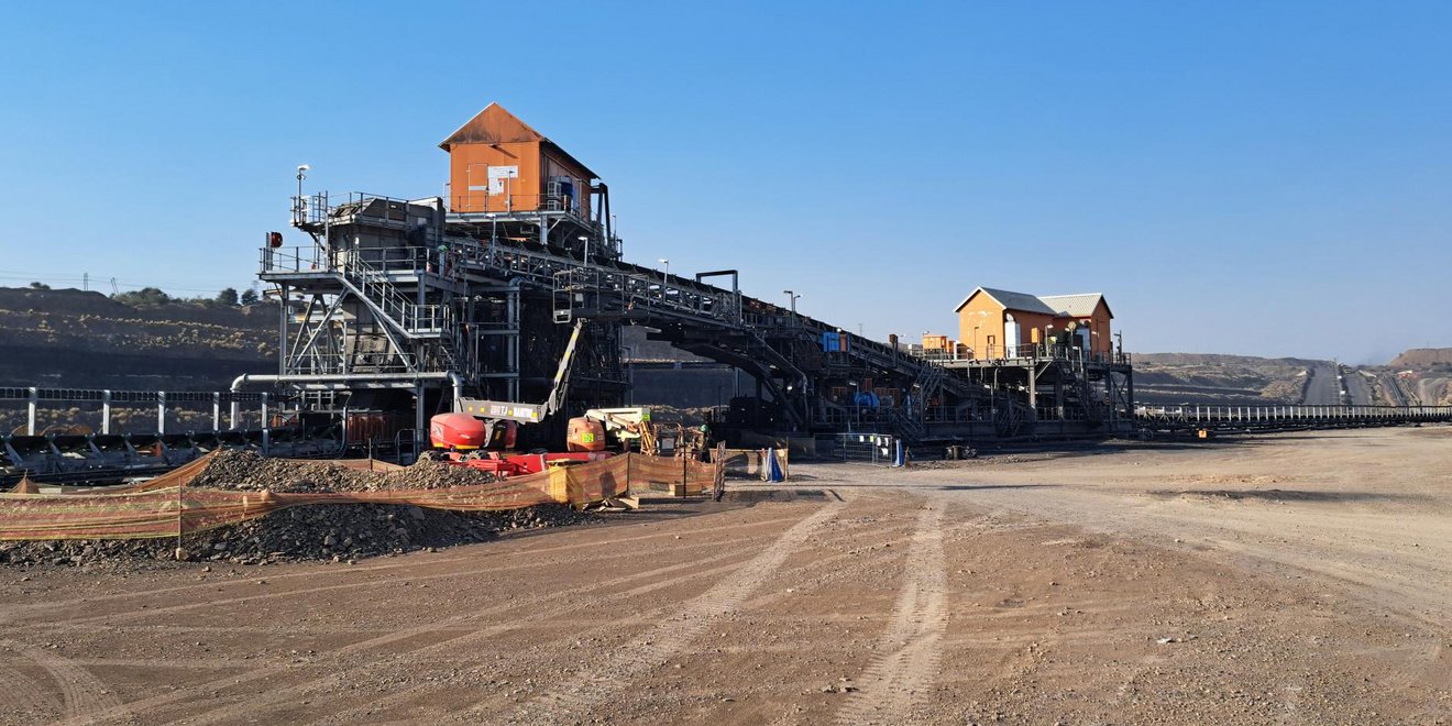 Tail drive station of new extendable conveyor