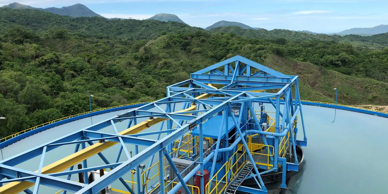 34 m diameter paste thickener with on-ground steel design to treat iron tailings.