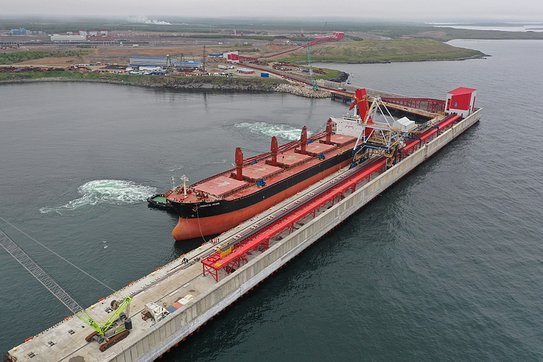 Vessel loading from a material handling plant in Russia