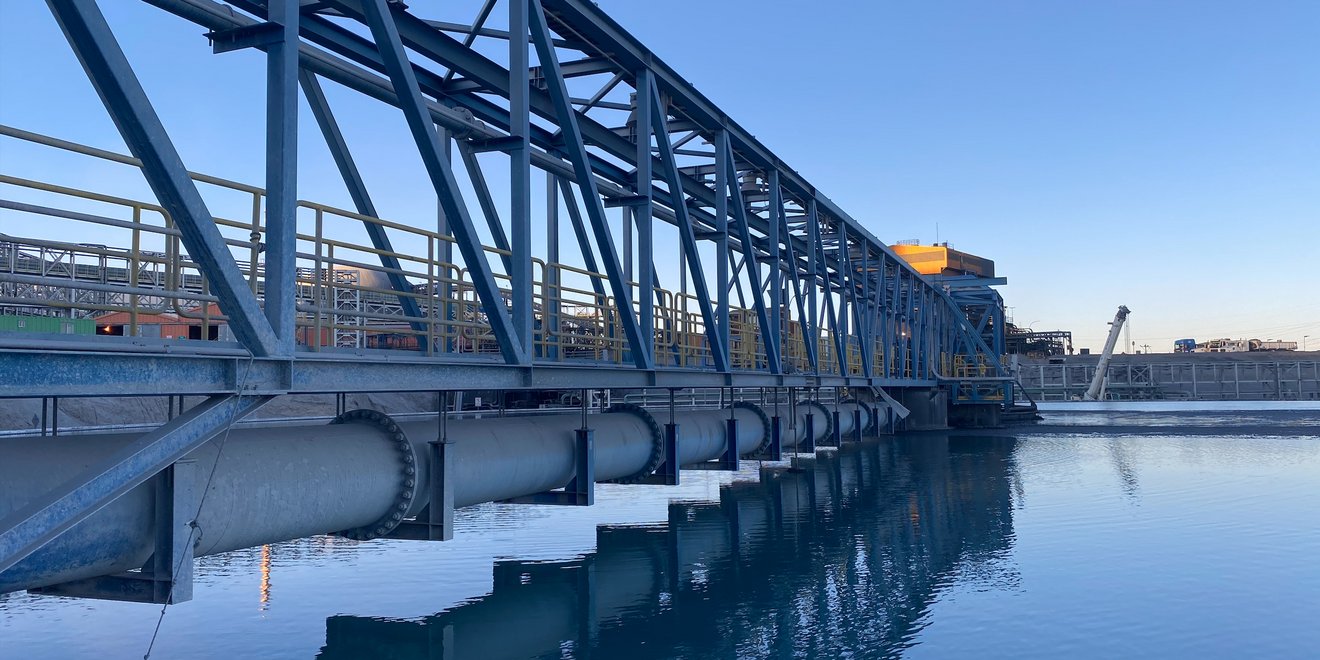 100 m diameter DELKOR Tailings Thickener in a copper plant in Chile